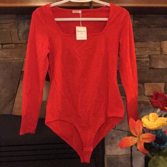 Bellelovin Tops - 👋 Bellelovin Bodysuit size M Perfect for Valentine’s Day!
